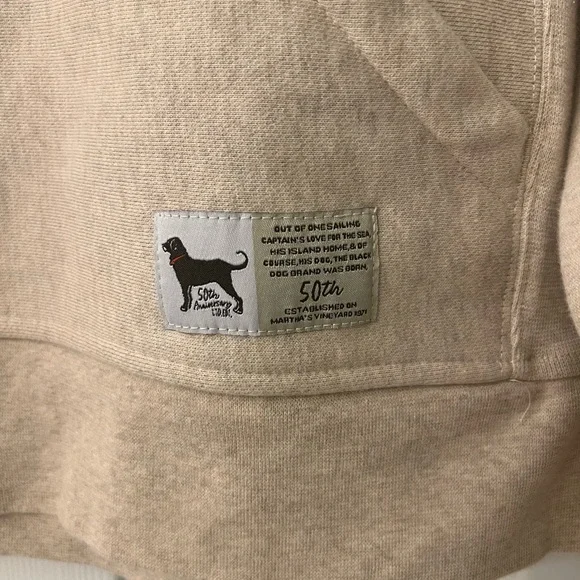 The Black Dog hoodie - Picture 2 of 5